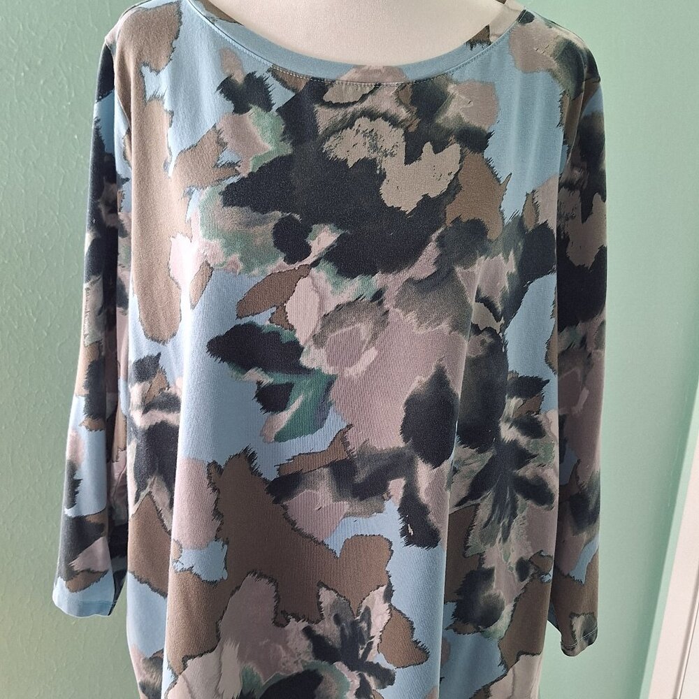 Belle by Kim Grave Blue/Green Camoflage pattern Long sleeved T-shirt. Size XL